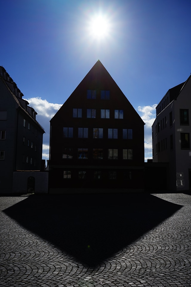 Facade backlighting sun