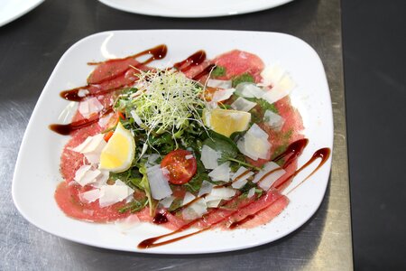 Carpaccio beef entry photo