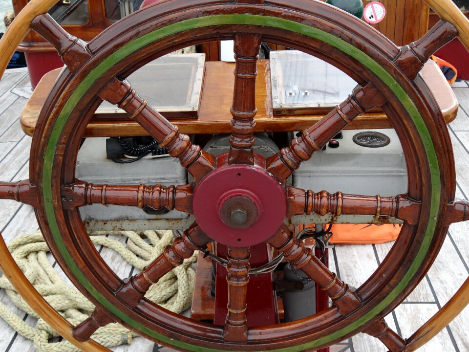 Sailing vessel seafaring wood