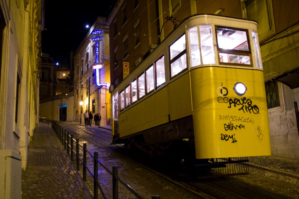 Graffiti tram hill