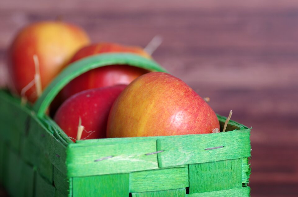 Green apple decoration fruit