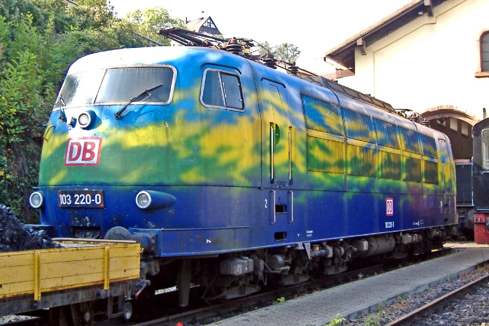 Br 103 quick driving locomotive turned off
