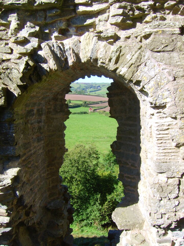 Clun castle shropshire