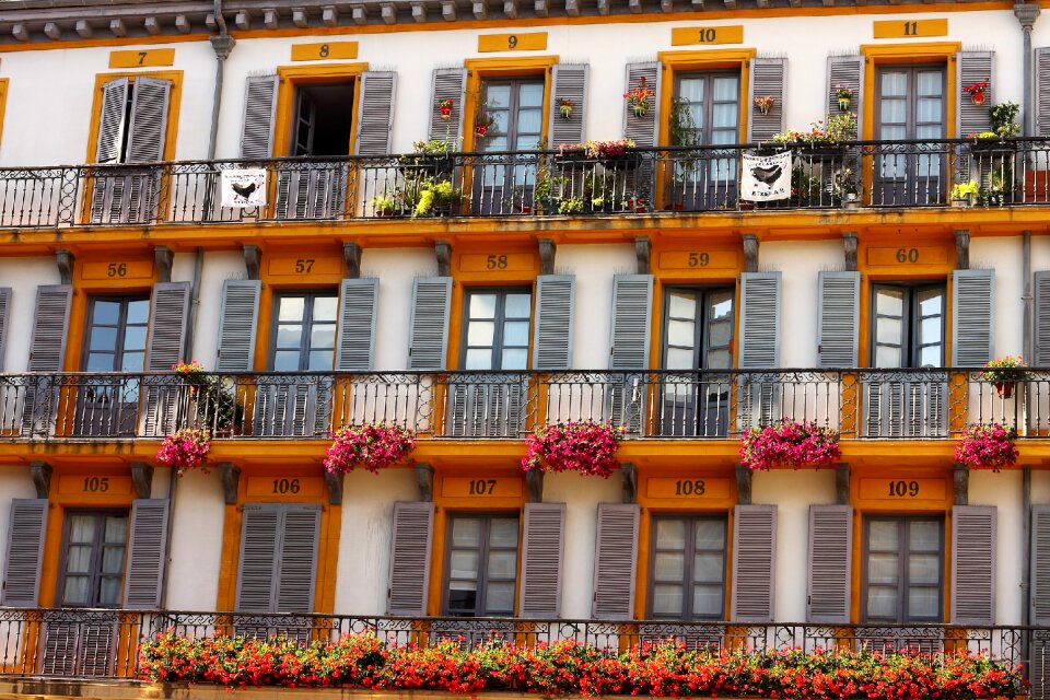Building house facade
