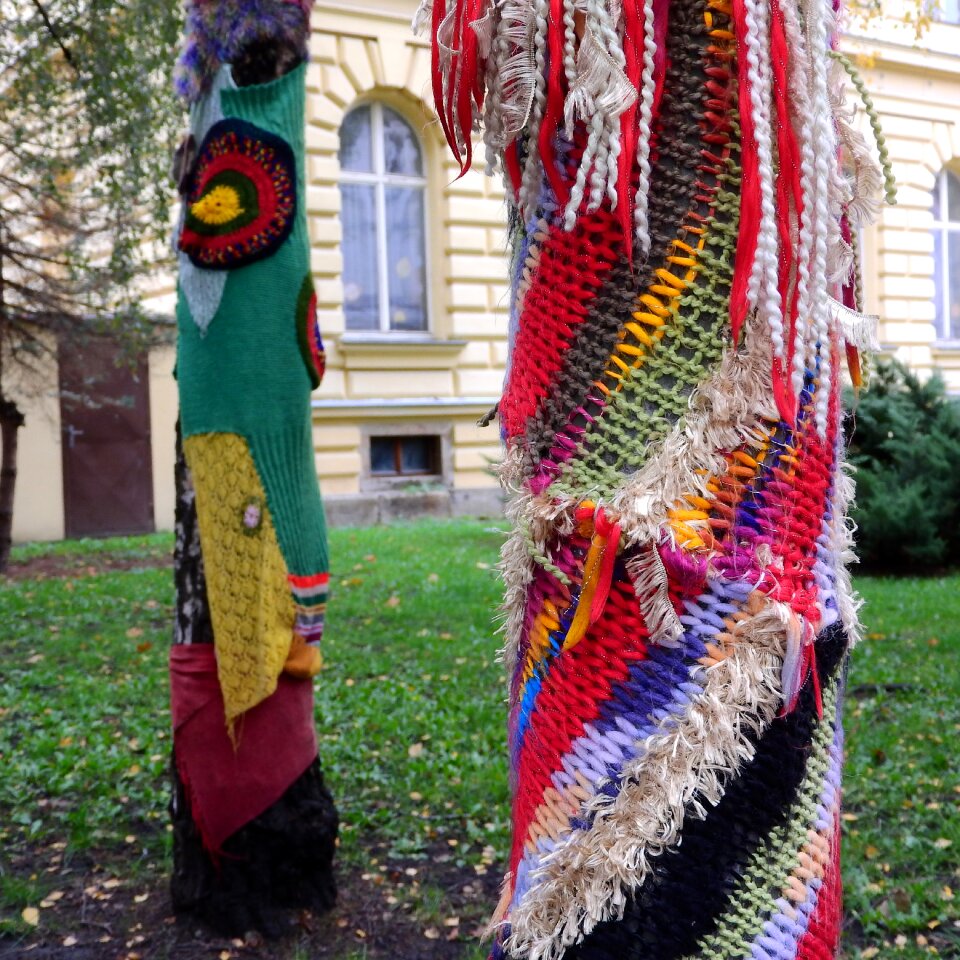 Guerilla knit knitting braided trees photo