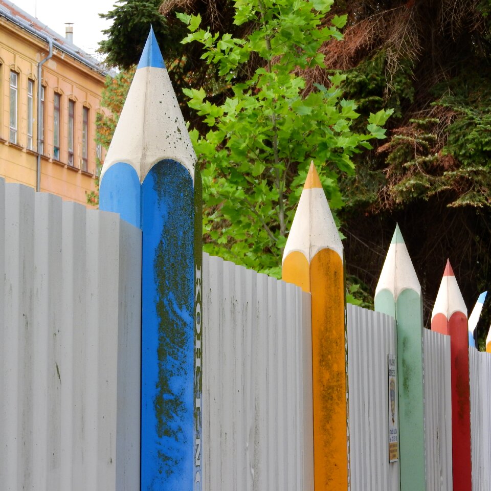 Koh-i-noor firm art supplies