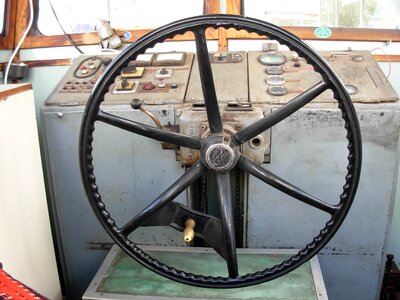 Steering old