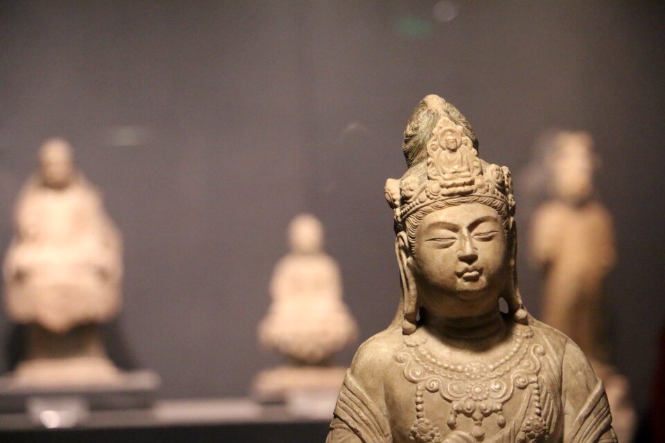 Statues stone carving bodhisattva sculpture