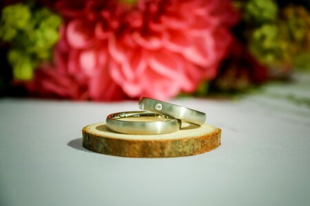 Wedding ring gold jewelry photo