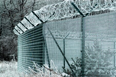 Winter barrier grounds