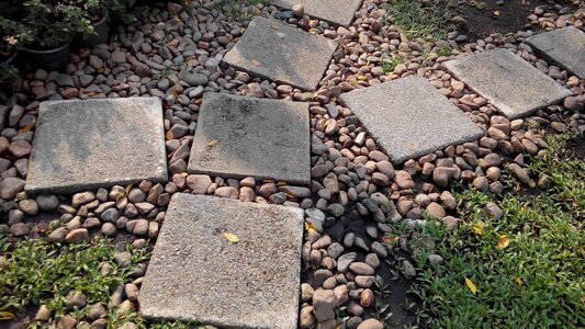 Path travel bedrock