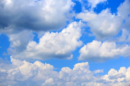 White cloud blue sky breeze