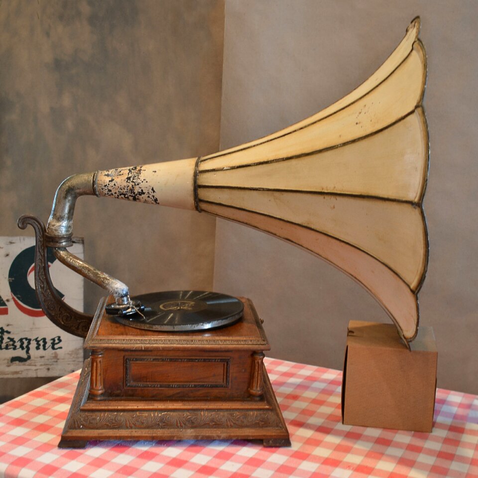 Grammaphone music vinyl disc