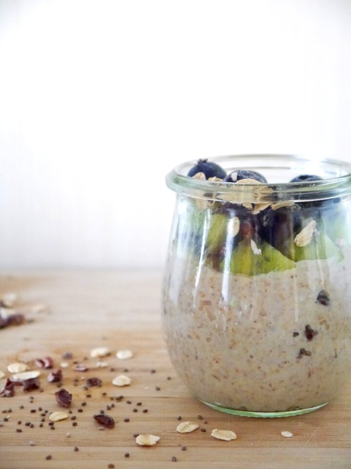 Vegan oatmeal chia