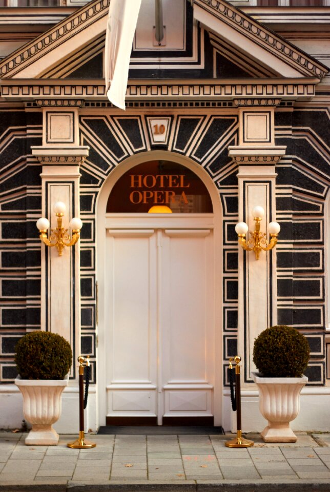 Hell doors architecture