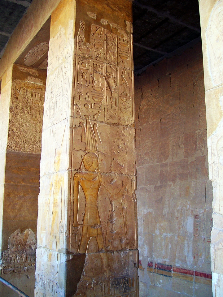Hatshepsut tomb painting pillar