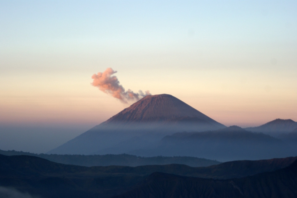 Indonesia bromo steam photo