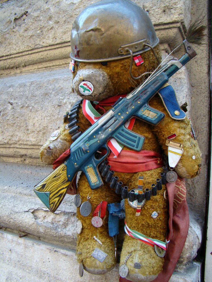 Teddy toy war teddy bear
