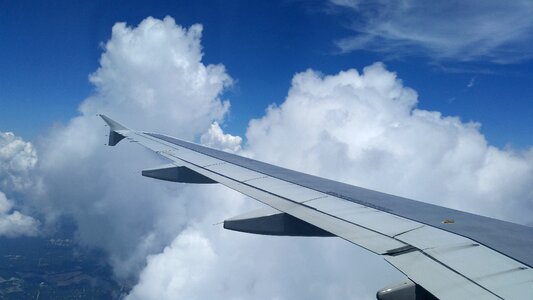 Airplane aeroplane