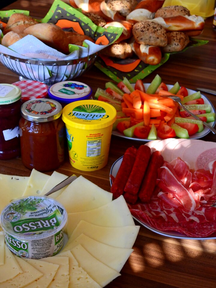 Roll liquor bar food