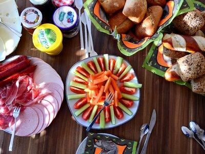 Roll liquor bar food