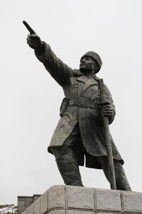 Kim chwa-chin statue statue hong seong photo