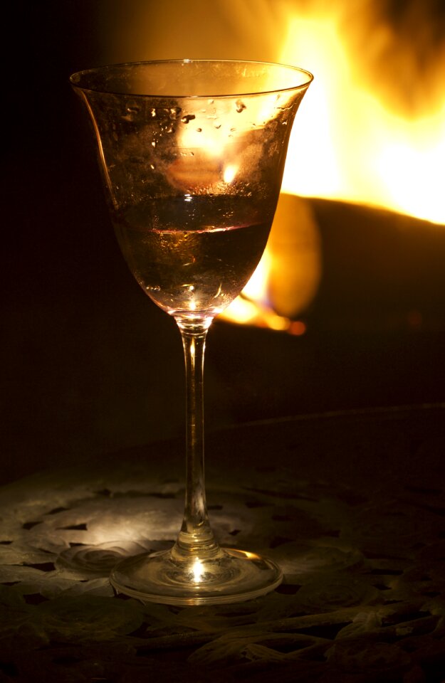 Log fire light drink
