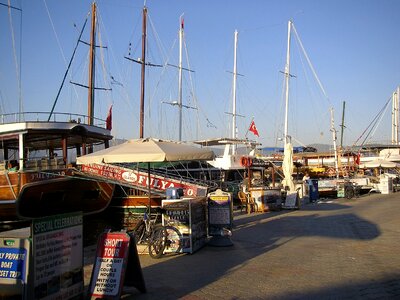 Harbour boats