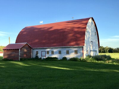 Barn country building