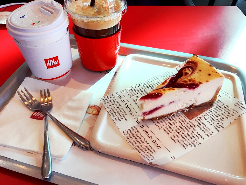Coffee cake red