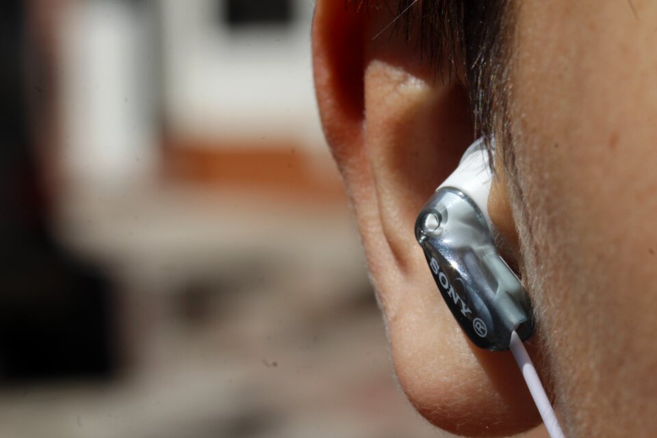 Face sound music