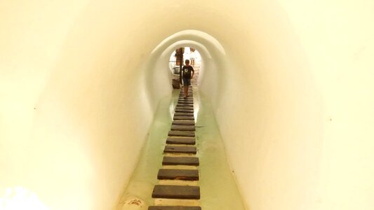 Tunnel test balance