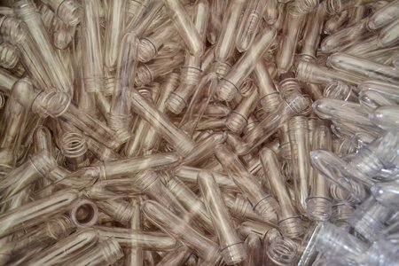 Plastic pet preform