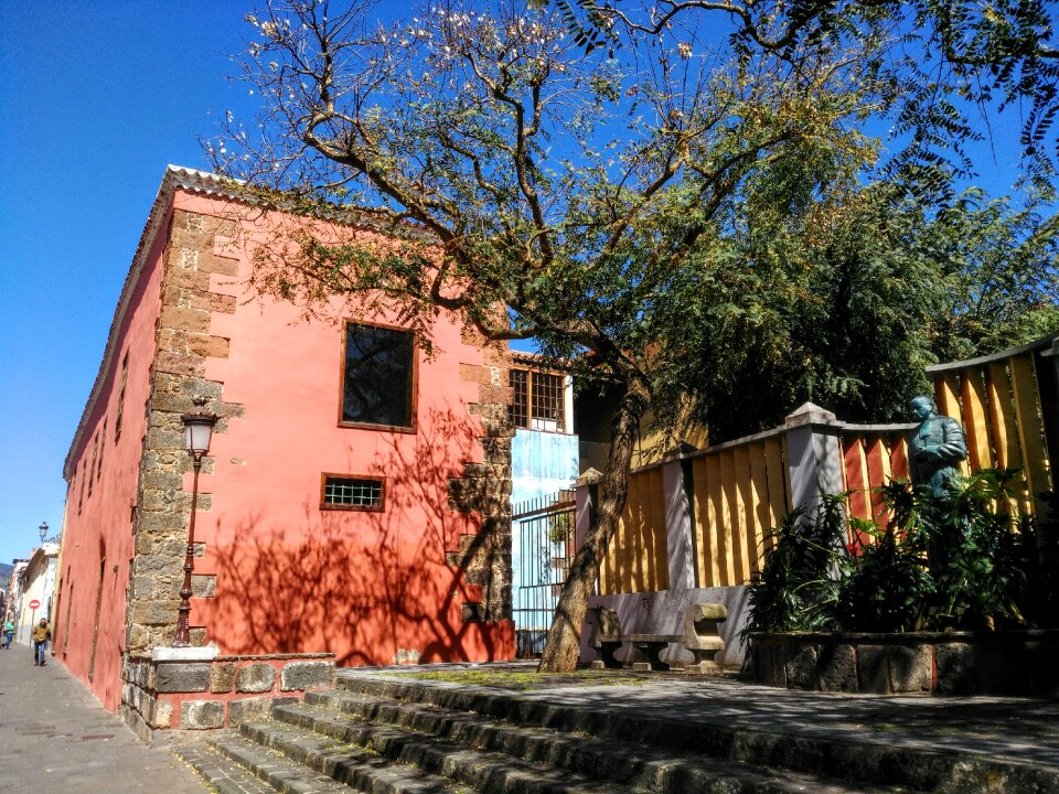 Buildings houses the lagoon