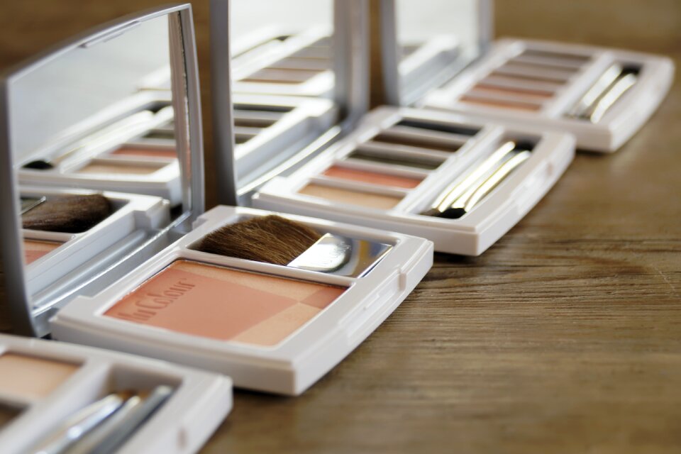 Beauty color eye shadow