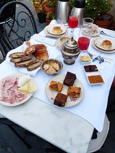 Hunger morning table