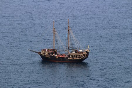 Pirate ship masts sea photo