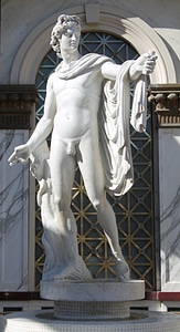 Roman nude sculpture
