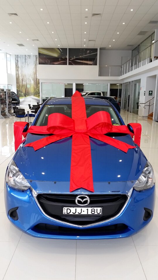 Ribbon present transport