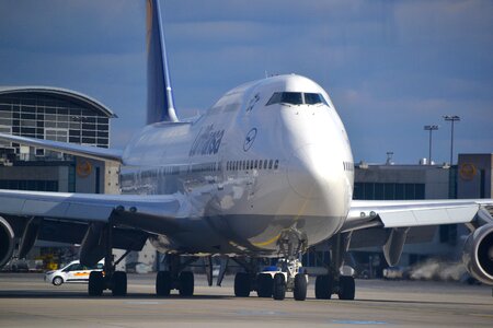 Lufthansa aviation jumbo jet photo