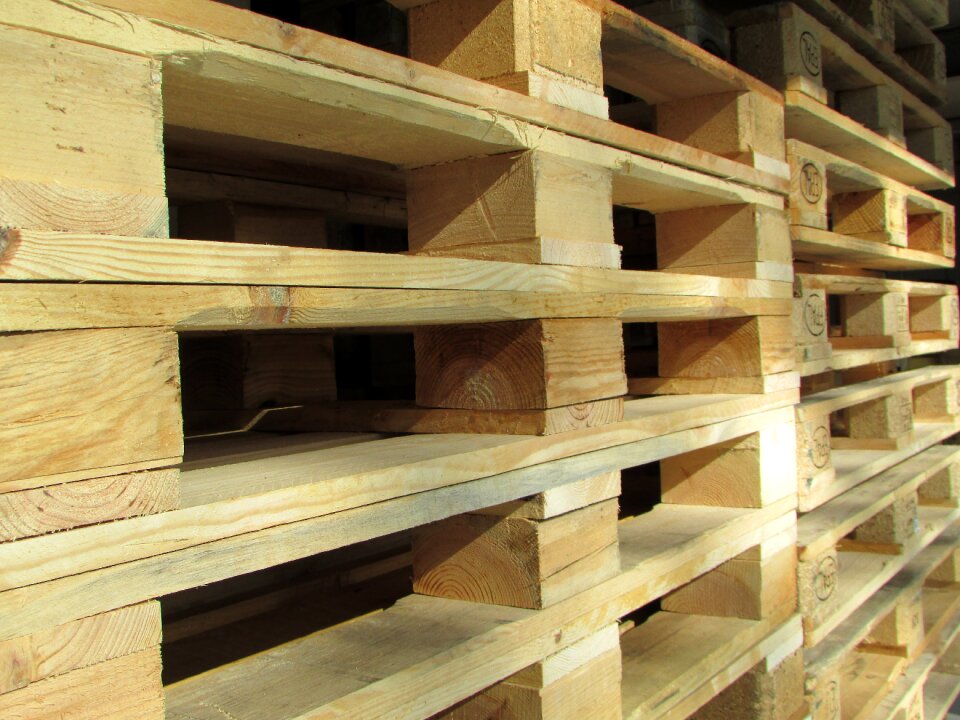 Palette perspective wood