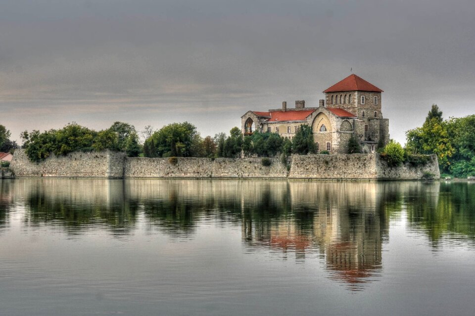 Castle lake coming from