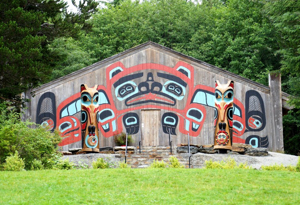 Totem poles native eskimo art green art