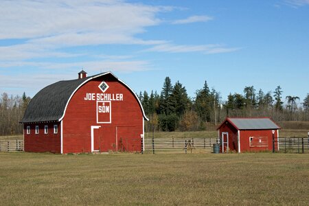 Shed red photo