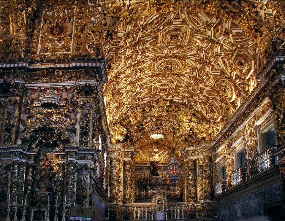Doré opulence wealth vault