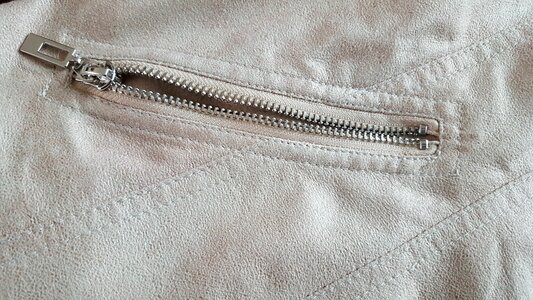 Zipper cloth beige