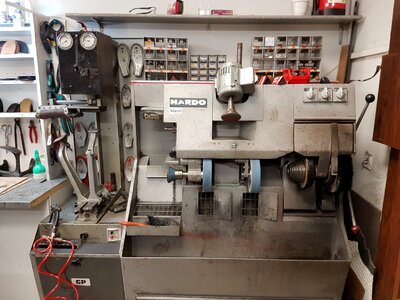 Replace shoes polishing machine shoe repair