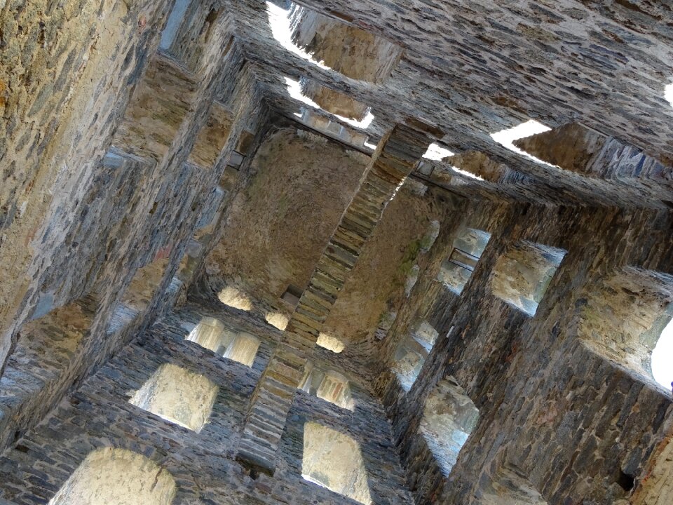 Construction stone structure