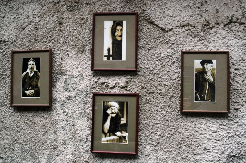 Wall old people characters