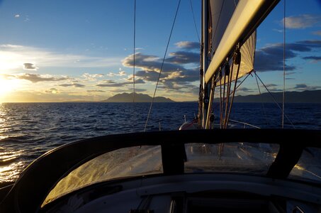 Landscape details of the boat from the boat photo